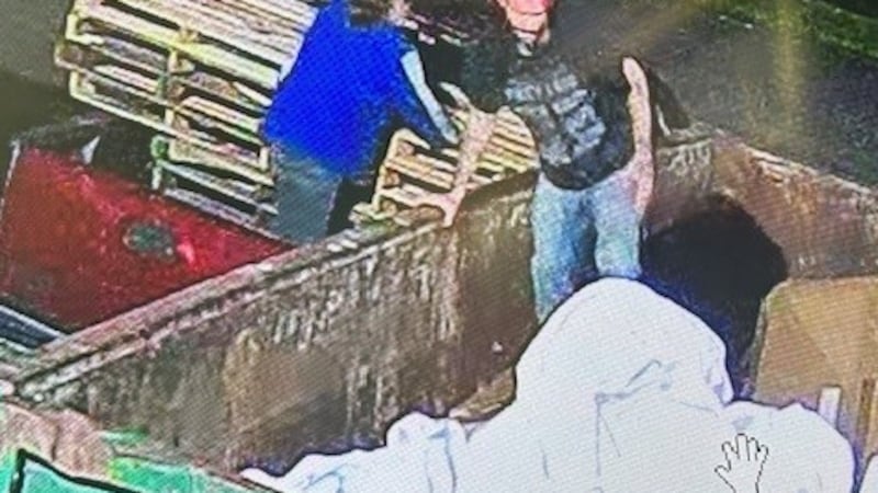 Bardstown police ask for help identifying suspected trailer thieves.