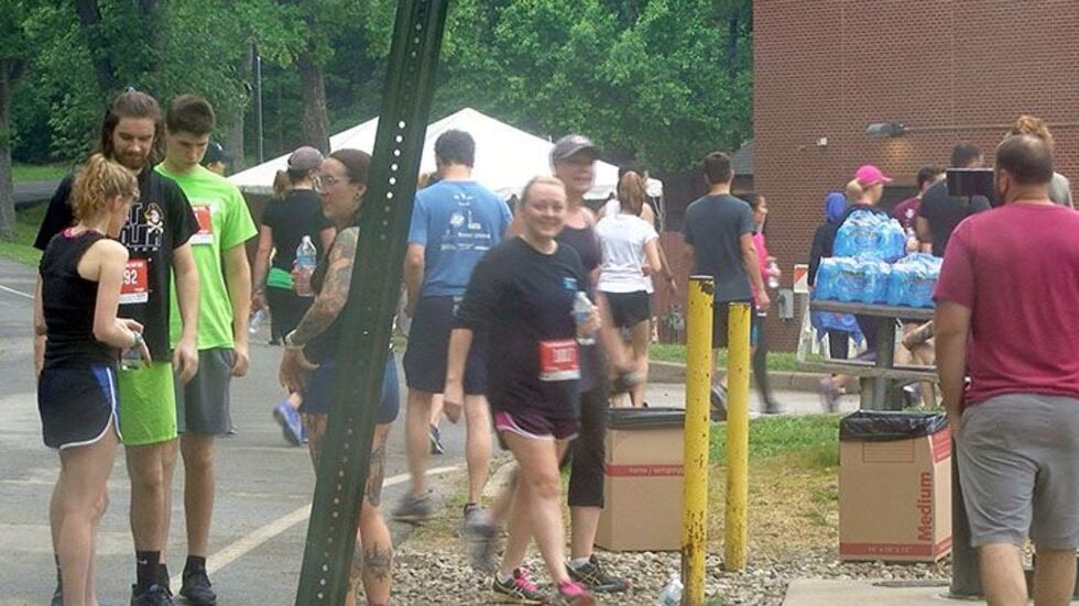 Runners after the race. (Source: WAVE 3 News)