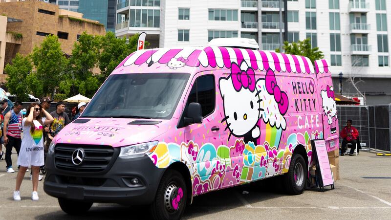 For Hello Kitty fans, the Oxmoor Center was the place to be Saturday as the Sanrio icon’s café...