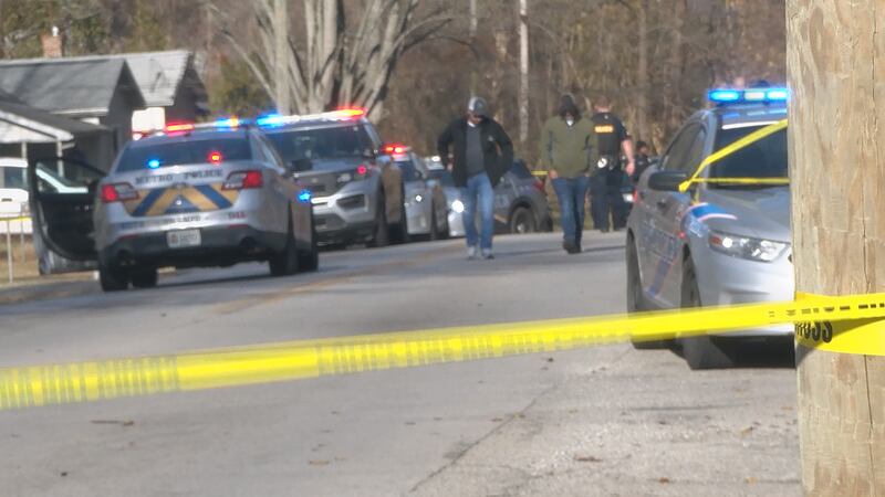 Family identified from murder-suicide in Valley Station neighborhood, 2 juveniles killed